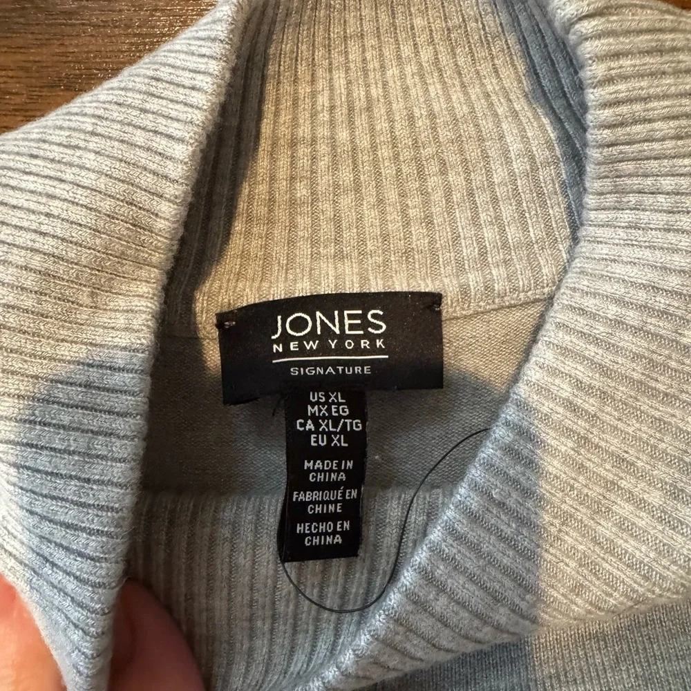 Jones New York Gray Sweater with White and Gray Striped Sleeves